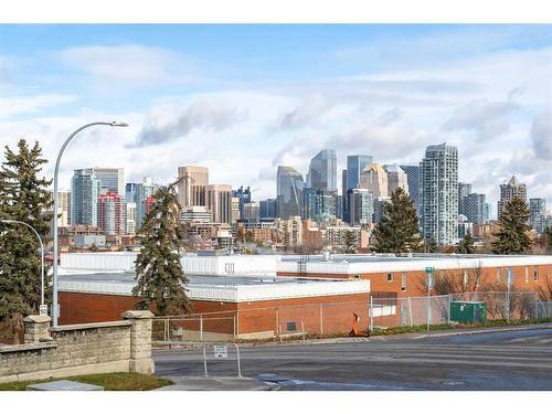 1409 22 Avenue Sw, Calgary, AB - Outdoor With View