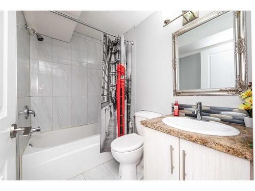 14 Redstone Mews Ne, Calgary, AB - Indoor Photo Showing Bathroom