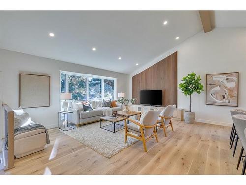 10727 Willowfern Drive Se, Calgary, AB - Indoor Photo Showing Living Room