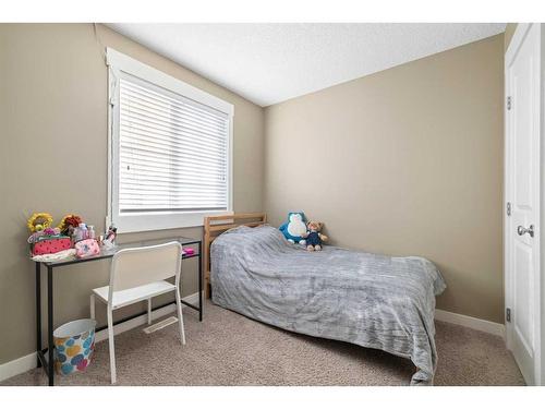 5 Skyview Springs Common Ne, Calgary, AB - Indoor Photo Showing Bedroom