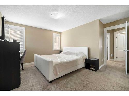 5 Skyview Springs Common Ne, Calgary, AB - Indoor Photo Showing Bedroom