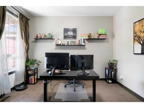 15 Cougar Ridge Manor Sw, Calgary, AB - Indoor Photo Showing Office