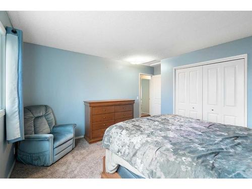 95 Rundleson Way Ne, Calgary, AB - Indoor Photo Showing Bedroom