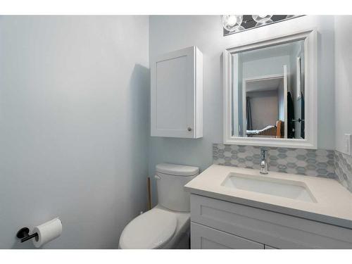 95 Rundleson Way Ne, Calgary, AB - Indoor Photo Showing Bathroom