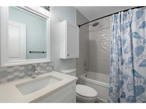 95 Rundleson Way Ne, Calgary, AB - Indoor Photo Showing Bathroom