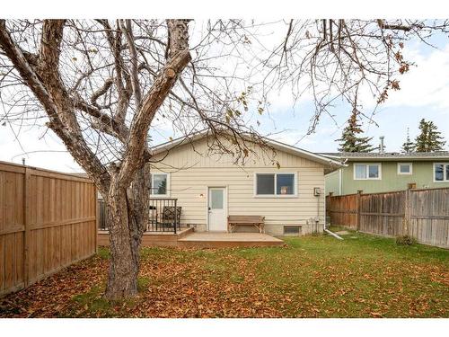 95 Rundleson Way Ne, Calgary, AB - Outdoor