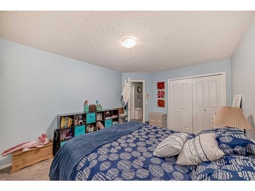 103 Citadel Meadow Gardens Nw, Calgary, AB - Indoor Photo Showing Bedroom