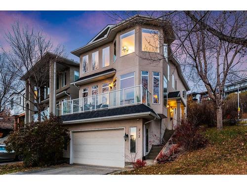 212 12A Street Ne, Calgary, AB - Outdoor