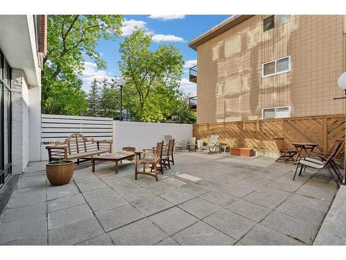 4C-133 25 Avenue Sw, Calgary, AB - Outdoor With Exterior