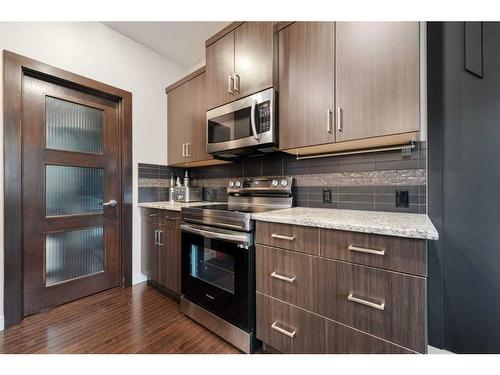 157 Aspenmere Drive, Chestermere, AB - Indoor Photo Showing Kitchen