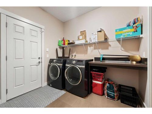 157 Aspenmere Drive, Chestermere, AB - Indoor Photo Showing Laundry Room