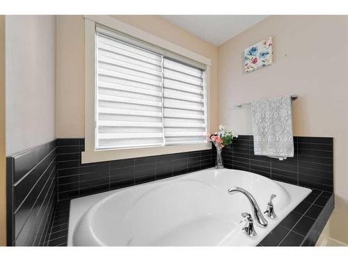 157 Aspenmere Drive, Chestermere, AB - Indoor Photo Showing Bathroom