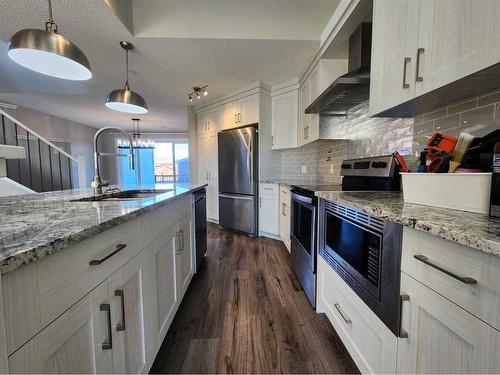 14680 1 Street Ne, Calgary, AB - Indoor Photo Showing Kitchen With Stainless Steel Kitchen With Upgraded Kitchen