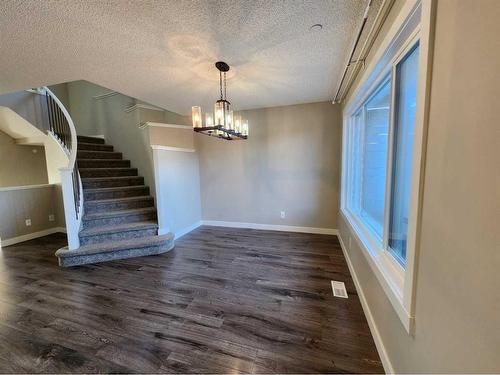 14680 1 Street Ne, Calgary, AB - Indoor Photo Showing Other Room