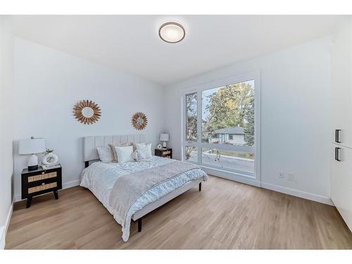 1403 19 Avenue Nw, Calgary, AB - Indoor Photo Showing Bedroom