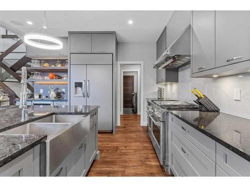 417 Stewart Creek Close, Canmore, AB - Indoor Photo Showing Kitchen With Double Sink With Upgraded Kitchen