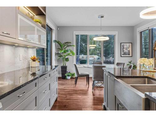 417 Stewart Creek Close, Canmore, AB - Indoor Photo Showing Kitchen With Double Sink With Upgraded Kitchen