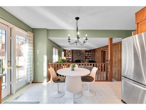 12419 17 Street Sw, Calgary, AB - Indoor Photo Showing Dining Room