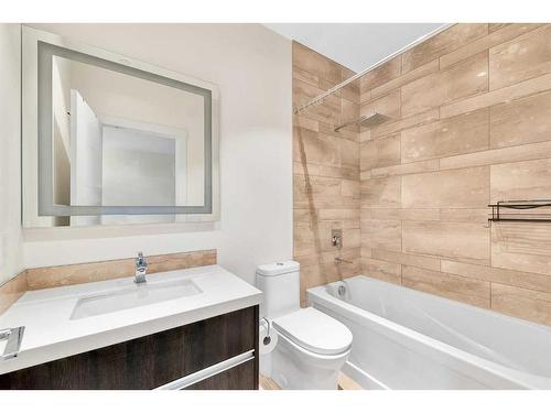 203-108 13 Avenue Ne, Calgary, AB - Indoor Photo Showing Bathroom