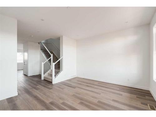 24 Herron Walk Ne, Calgary, AB - Indoor Photo Showing Other Room