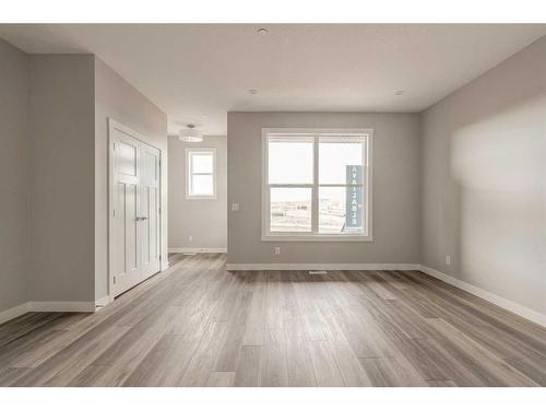 28 Herron Walk Ne, Calgary, AB - Indoor Photo Showing Other Room