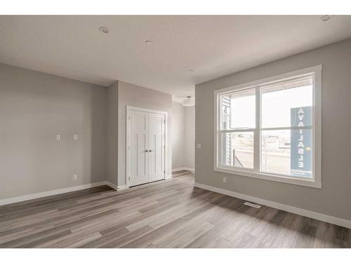 28 Herron Walk Ne, Calgary, AB - Indoor Photo Showing Other Room