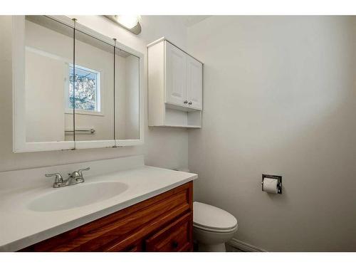 2408 26 Street, Nanton, AB - Indoor Photo Showing Bathroom