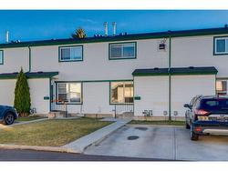 42-100 Pennsylvania Road SE Calgary, AB T2A 4Y8