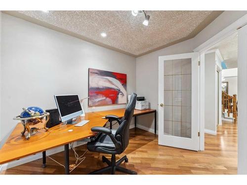 143 Christie Knoll Heights Sw, Calgary, AB - Indoor Photo Showing Office