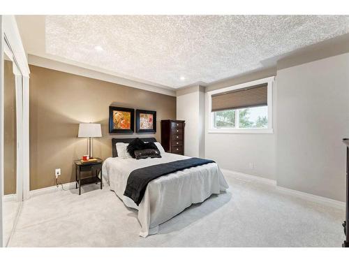 143 Christie Knoll Heights Sw, Calgary, AB - Indoor Photo Showing Bedroom