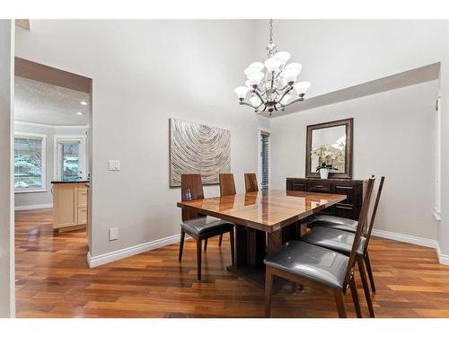 143 Christie Knoll Heights Sw, Calgary, AB - Indoor Photo Showing Dining Room