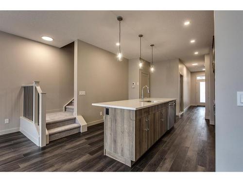 269 Royal Elm Road Nw, Calgary, AB - Indoor Photo Showing Kitchen