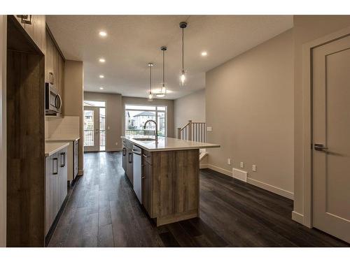 269 Royal Elm Road Nw, Calgary, AB - Indoor Photo Showing Kitchen With Upgraded Kitchen