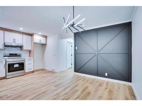 58 Castleglen Road Ne, Calgary, AB - Indoor Photo Showing Kitchen