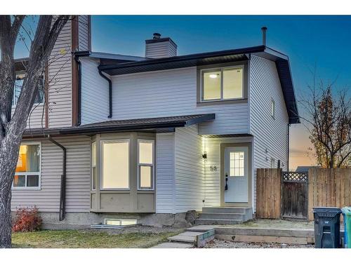 58 Castleglen Road Ne, Calgary, AB - Outdoor