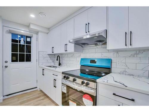 58 Castleglen Road Ne, Calgary, AB - Indoor Photo Showing Kitchen