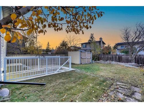 58 Castleglen Road Ne, Calgary, AB - Outdoor