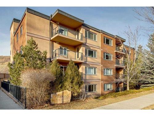 401-728 3 Avenue Nw, Calgary, AB - Outdoor With Balcony