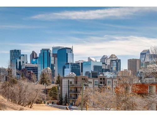 401-728 3 Avenue Nw, Calgary, AB - Outdoor With View