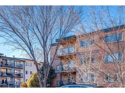 401-728 3 Avenue Nw, Calgary, AB - Outdoor With Balcony