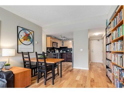 401-728 3 Avenue Nw, Calgary, AB - Indoor Photo Showing Dining Room