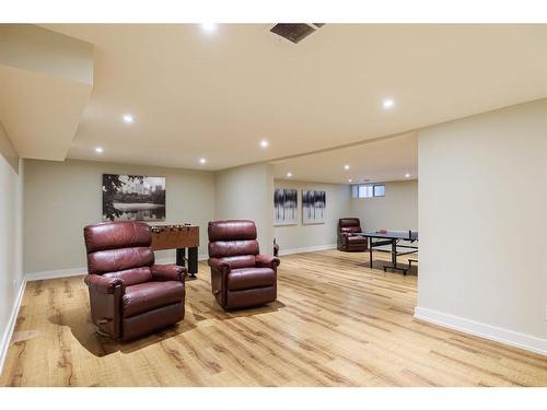 311 Roxboro Road Sw, Calgary, AB - Indoor Photo Showing Basement