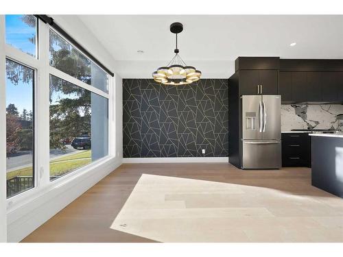 3546 2Nd Avenue Sw, Calgary, AB - Indoor Photo Showing Kitchen