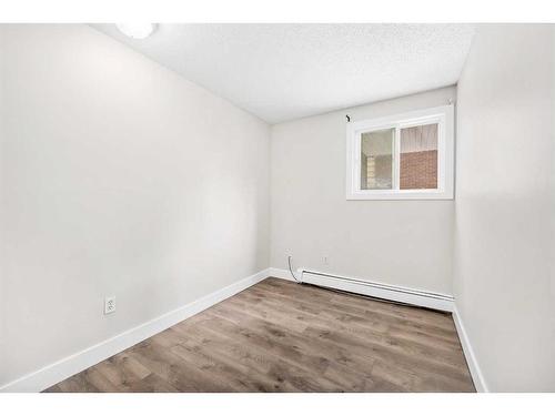 103-431 1 Avenue Ne, Calgary, AB - Indoor Photo Showing Other Room