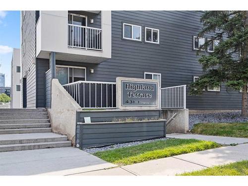 103-431 1 Avenue Ne, Calgary, AB - Outdoor