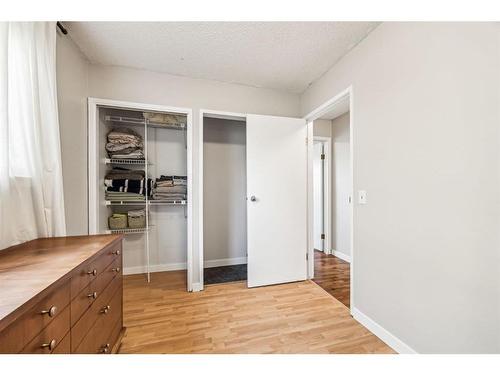 212 Deerview Drive Se, Calgary, AB - Indoor