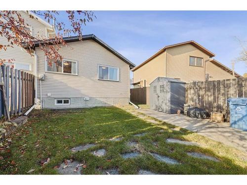 212 Deerview Drive Se, Calgary, AB - Outdoor With Exterior