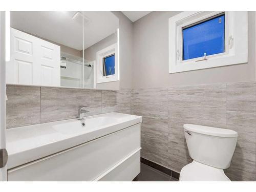 56 Woodview Court Sw, Calgary, AB - Indoor Photo Showing Bathroom