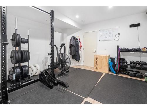 2104 28 Avenue Sw, Calgary, AB - Indoor Photo Showing Gym Room