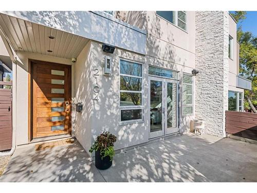 2104 28 Avenue Sw, Calgary, AB - Outdoor